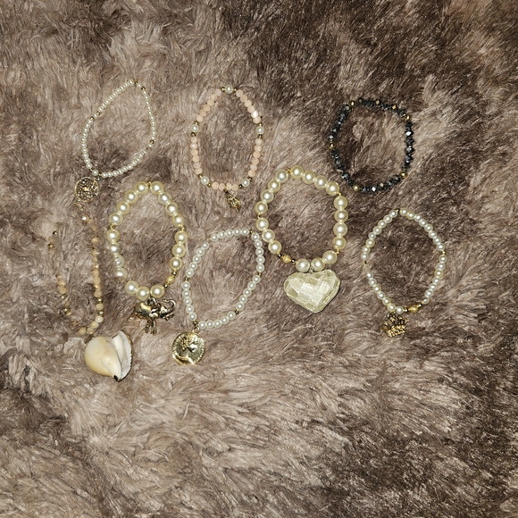 Elegant Pearl and Gold Charm Bracelet Set - Picture 1 of 1